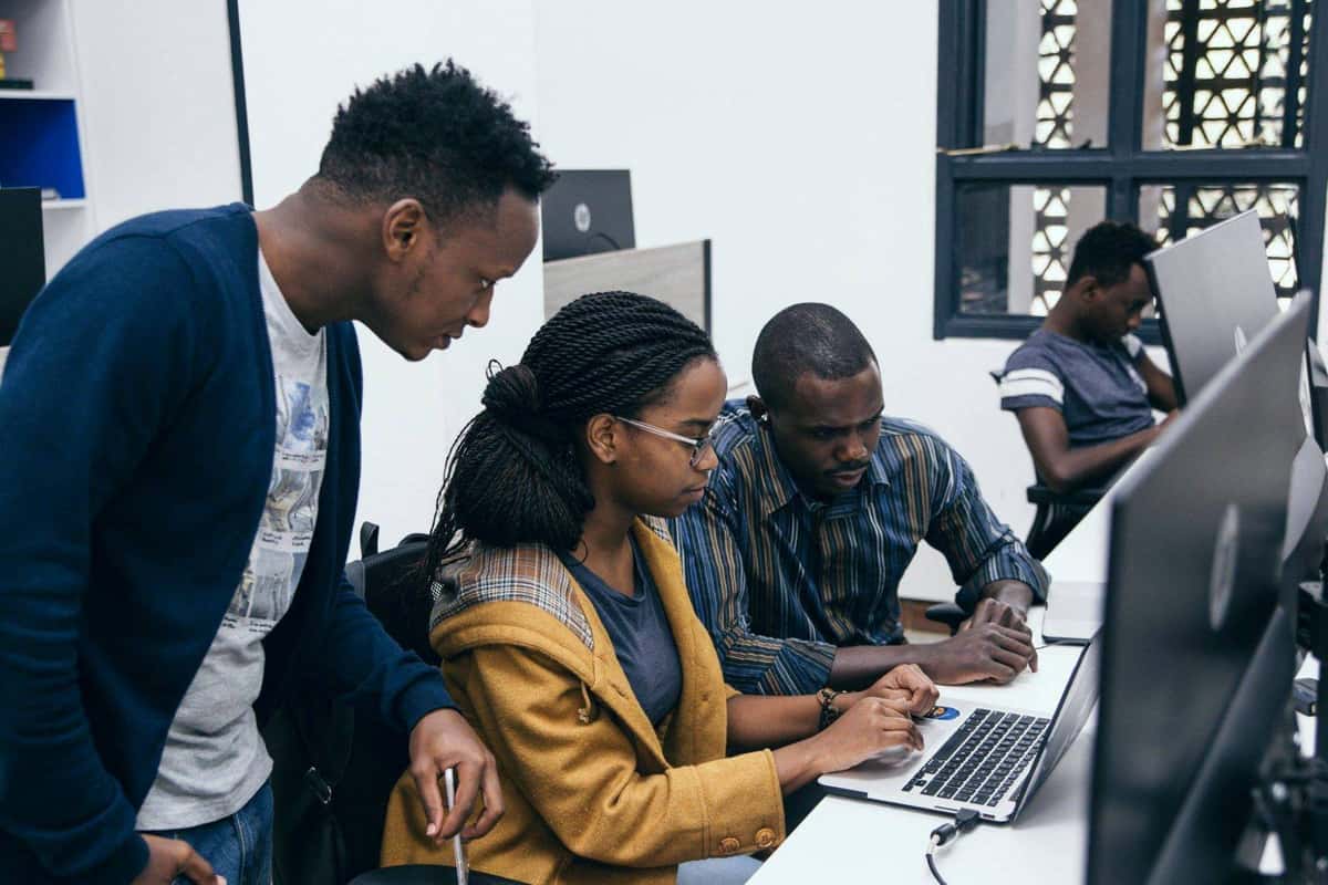 How to Build an AI-Native Team: A Practical Guide for Founders, Entrepreneurs and Student Builders