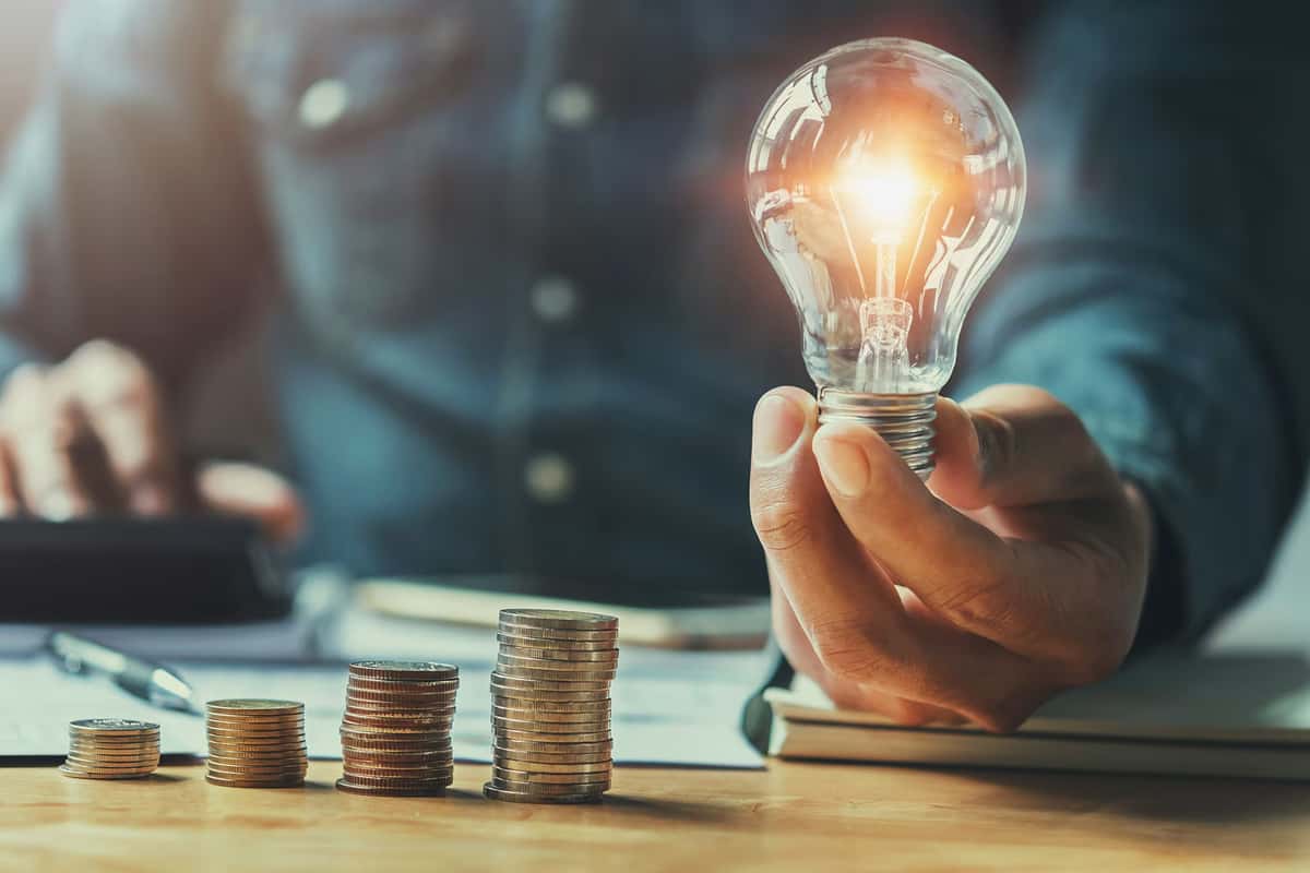 What Is Your Startup Really Worth? Why AI Companies Can Command 50× Revenue While Others Get Far Less